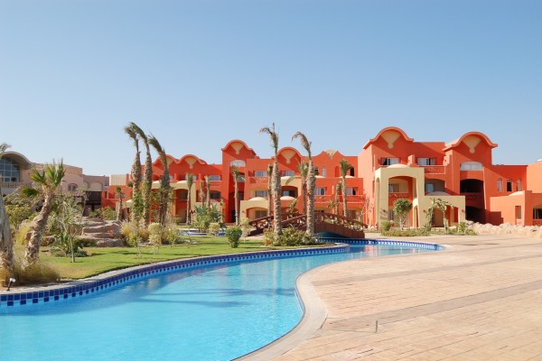 Familienhotels in Ägypten haben außerdem meistens riesige Poolanlagen
